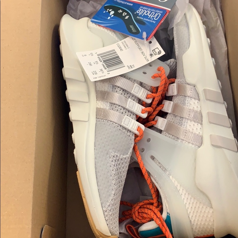 New EQT women’s sz 8 men’s 6